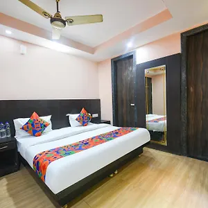Fabhotel Moon Light Near Yashobhoomi Convention Centre New Delhi